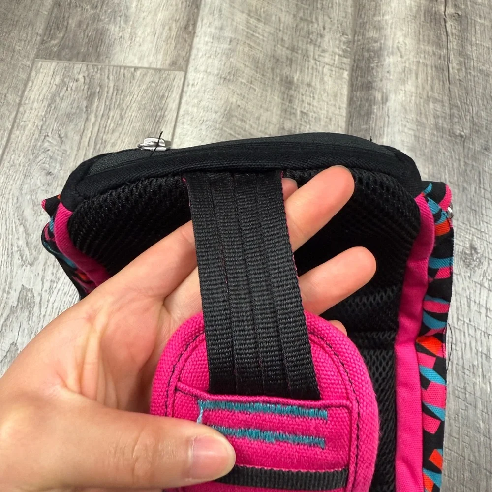 Chaco‎ Raglands Pink/Black Print Sling Bag